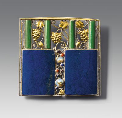Josef Hoffmann: Brosche. Josef Hoffmann Brosche Entwurf: Wiener Werkst&auml;tte, 1908, Ausf&uuml;hrung: 