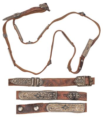 "Пояс для ношения кинжала кавказский, украшенный. Размер: Общая длина 1400 мм, Ширина 13 мм. 