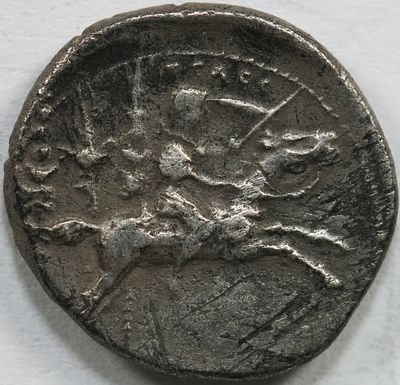 ROMAN IMPERIAL Augustus AR Denarius. 3,59g Lugdunum, 8 BC. AVGVSTVS DIVI•F, laureate head to 
