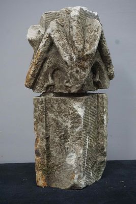 Architectural ornament in sandstone, 16th H38