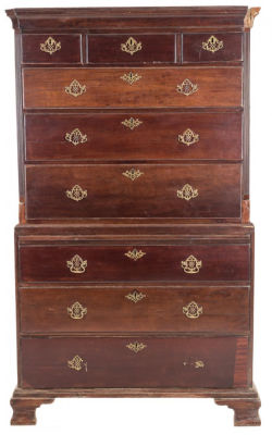 Sin llave. Falta en algunos de los tiradores. Medidas: 178 x 54 x 102 cm Tipo de objeto: Muebles