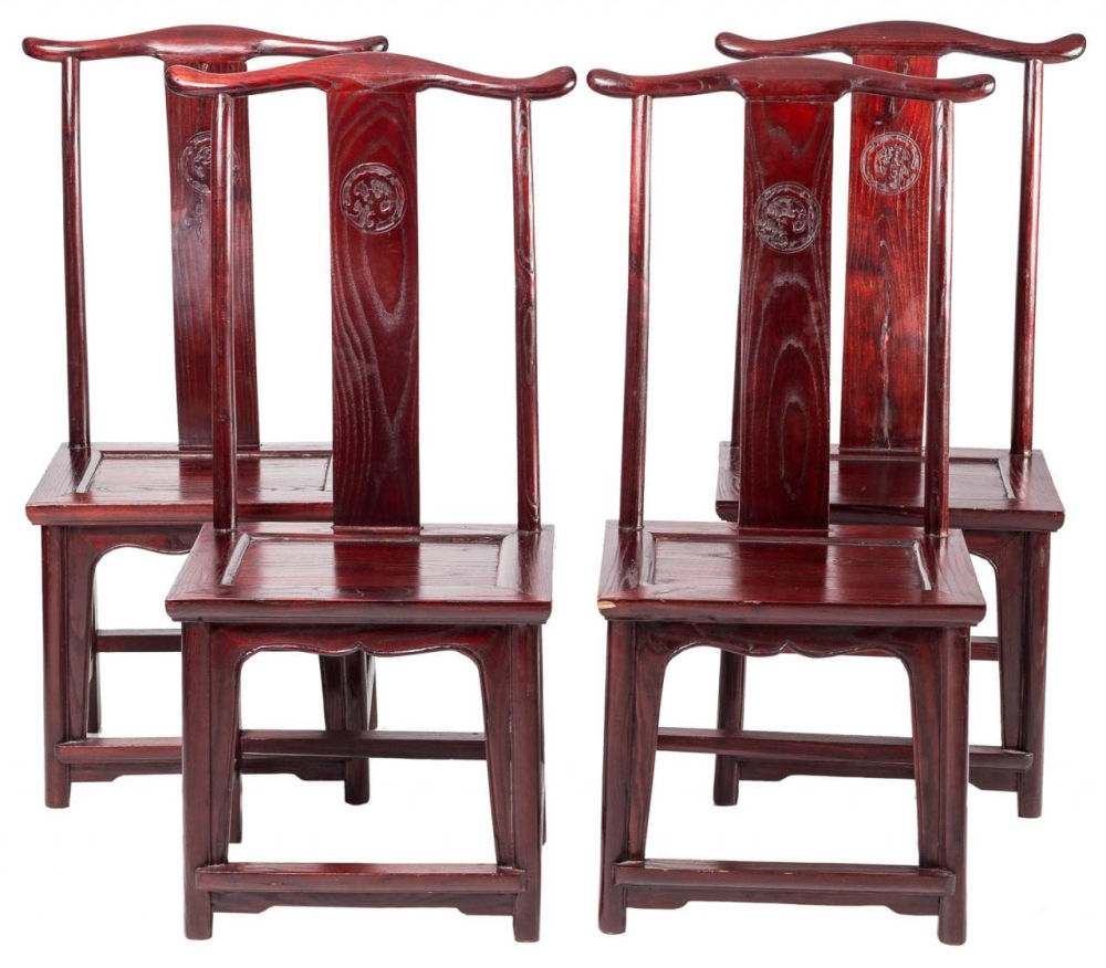Medidas: Sillones: 119 x 42 x 60 cm / Sillas: 108 x 48 x 49 cm 
Tipo de objeto: Muebles