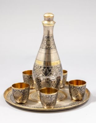 סט רוסי ליין, כסף וניילו. סט רוסי ליין, עשוי כסף 875 סובייטי, מעוטר בעבודת ניילו ובהזהבה. כולל 