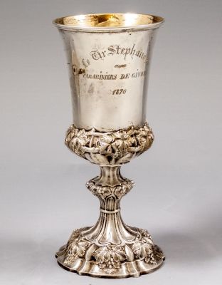 גביע כסף, המאה ה-19. גביע כסף, ככל הנראה גרמני או אוסטרי, אמצע המאה ה-19. גובה: 20 ס"מ. משקל: 
