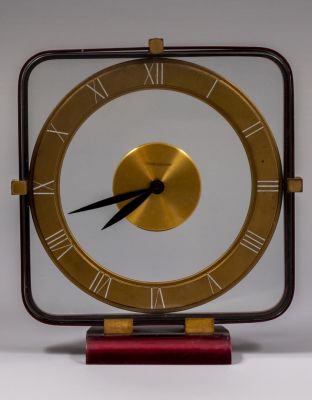 שעון מדף, Jaeger Le Coultre. שעון מדף תוצרת Jaeger LeCoultre, שנות ה-60. גוף ממתכת וזכוכית. 