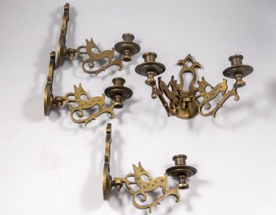 פמוטי קיר יהודים. סט פמוטי קיר יהודיים לשבת. עשויים ברונזה. שלושה פמוטים בעלי בית נר יחיד ופמוט 