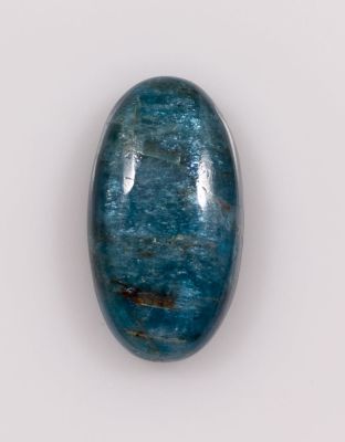 אבן אפטייט לשיבוץ. אבן אפטייט (Apatite) טבעית איכותית בליטוש קבושון לשיבוץ. מידות: 28X15 מ"מ. 