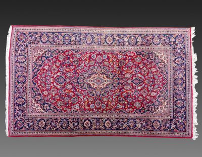 שטיח קשאן פרסי ישן. מידות: 208X133 ס"מ. מצב טוב מאוד.