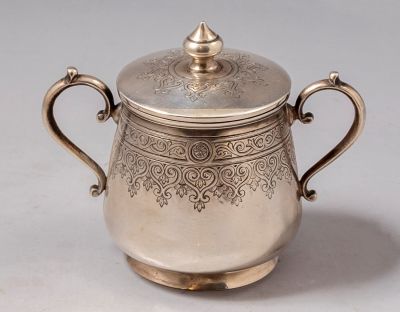 כלי לסוכר, כסף רוסי. כלי כסף 84 רוסי לסוכר עם מכסה. מוסקבה 1887, תוצרת Anatoly Apollonovich 