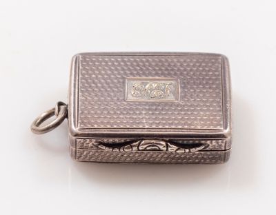 ויניגרט מכסף, אנגליה, 1834. ויניגרט (קופסה למלחי הרחה) אנגלי מכסף, Nathaniel Milk, ברמינגהם 