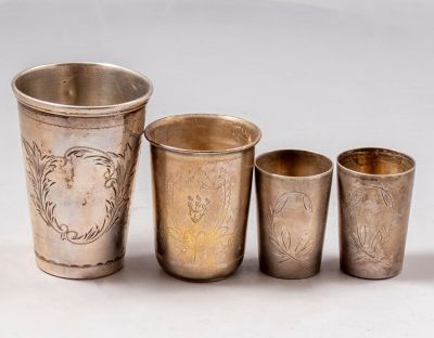 גביעי כסף. לוט 4 גביעי כסף. יצרנים ומקורות שונים (אוסטריה, פולין, ישראל). מעוטרים בעבודת חריטה. 