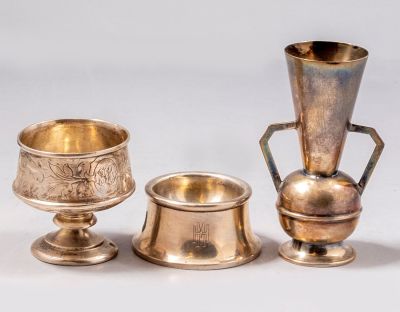 פריטי כסף קטנים. מקבץ 3 פריטי כסף קטנים, אוסטרו-הונגריה והונגריה, 1900 בקירוב. כולל אגרטל קטן 