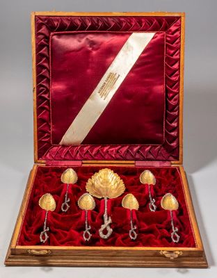 סט כפיות כסף. סט 6 כפיות וכף הגשה כסף, תוצרת Weidner Sandor, אוסטרו-הונגריה, המאה ה-19. מעוצבות 