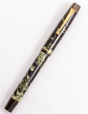 עט נובע, Onoto The La Rue. עט נובע תוצרת Onoto De La Rue, דגם 5601, צבע ירוק ושחור משויש וחיפוי 