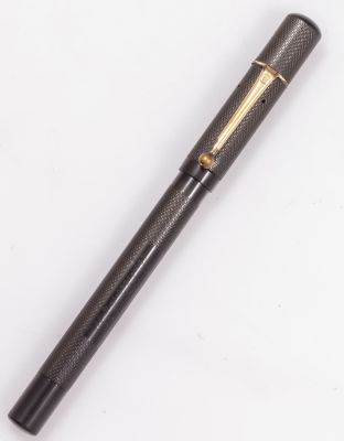 עט נובע, Onoto The La Rue. עט נובע תוצרת Onoto De La Rue, מנגנון משאבה, אוברסייז, צבע שחור 