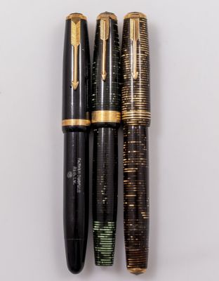 עטים נובעים, Parker Duofold, ללא ציפורן. לוט 4 עטים נובע Parker Duofold, צבע שחור/חום/ירוק. 