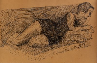 חנה אורלוף (1888-1968), דמות אישה, עט על נייר, 33.5X22 ס"מ, חתום. פגמים קלים (כתמים).