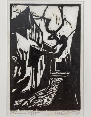 יעקב פינס (1917-2005), סמטה בירושלים, חיתוך עץ, 21X13.5 ס"מ, חתום ומתוארך.
