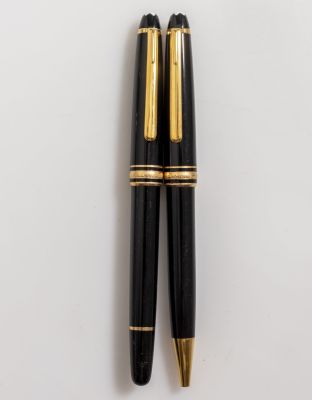 סט עטים, Montblanc 144. סט עט נובע ועט כדורי תוצרת מונבלאן, דגם Meisterstuck 144, צבע שחור 