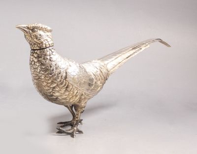 הדס כסף לבשמים בצורת פסיון. הדס כסף גרמני לבשמים תוצרת J. Kurz & Co, הנאו, 1900 בקירוב. מעוצב 