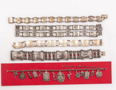 צמידים בסגנון בצלאל. לוט חמישה צמידים בסגנון בצלאל, ארץ ישראל. כולל שלושה צמידי כסף (חתומים) 