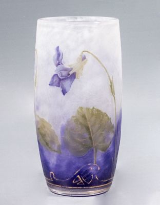 אגרטל זכוכית קמאו , Daum Nancy. אגרטל זכוכית קמאו (p&acirc;te-de-verre) תוצרת Daum Nancy, צרפת, 1900 