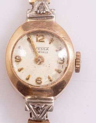 שעון יד לאישה מזהב. שעון יד מכני לאישה תוצרת TRESSA. קופסה ורצועה מזהב 18K. אורך: 16ס"מ, מידות 