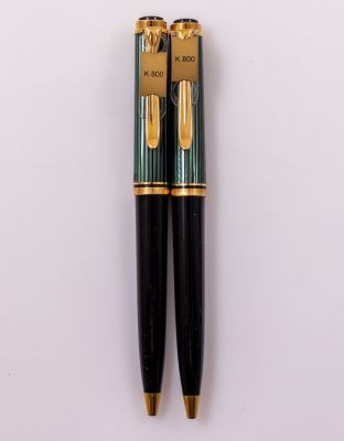 עטים כדוריים, Pelikan K800. לוט שני עטים כדוריים תוצרת Pelikan דגם K 800, מערב גרמניה, שנות ה-80 