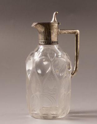 קנקן מקריסטל וכסף, Faberge. קנקן לחומץ או חלב תוצרת פברז'ה, עשוי קריסטל וכסף 84. מוסקבה, 1900 