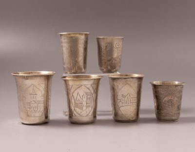 כוסות כסף, רוסיה. לוט 6 כוסות כסף 84, רוסיה, סוף המאה ה-19. מעוטרות בעבודת חריטה עם מבנים 