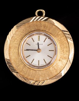 שעון/תליון מזהב לאישה, Tissot. שעון מכאני/ תליון לאישה תוצרת Tissot, קופסה מזהב 14K משובצת 4 