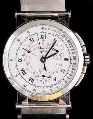 שעון יד, Movado Vizio. שעון יד לגבר, Movado Vizio, כרונוגרף, מנגנון קוורץ. תאריכון. רצועת פלדת 