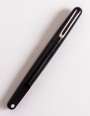 עט רולר, Montblanc Model M - Marc Newson. עט רולר תוצרת מונבלאן, Model M by Marc Newson, צבע 
