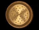 French gold Snuff Box. Circa 1785 French 18K gold round snuff box with guilloché decoration Image - 2