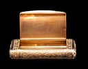 French gold Snuff Box. French 18K gold Snuff box, Paris, 1819–1838. with chiseled and guilloché Image - 4