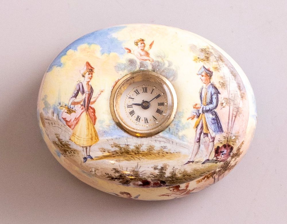 Viennese Enameled Snuff Box with Integrated Clock. 19th century Austrian Enameled Snuff Box with 