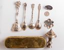 Dutch Items. Lot of 9 Dutch items from the 19th century - 20th century, including a brass snuff Image - 1