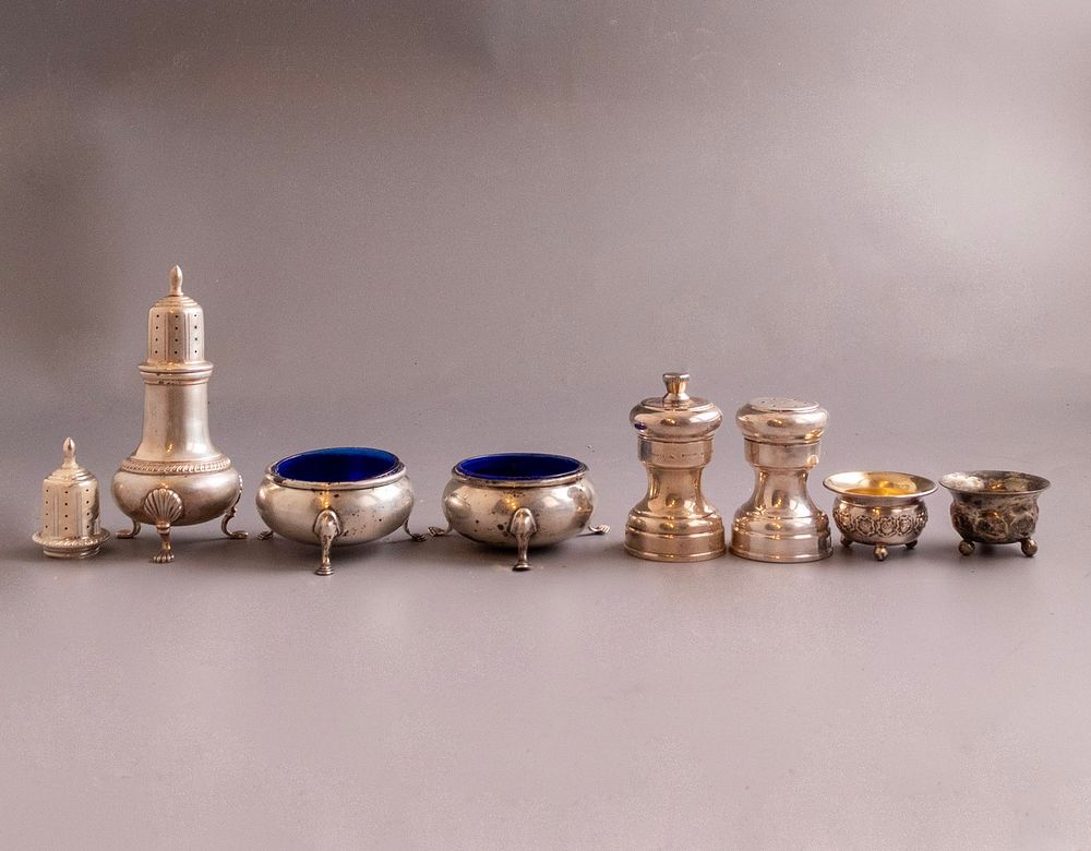 Silver Items, Various Origins. Lot of 8 silver items, various origins including salt and pepper 