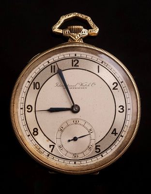 שעון כיס מזהב, IWC Schaffhausen. שעון כיס תוצרת IWC Schaffhausen, שנות ה-30 בקירוב. קופסה מזהב 