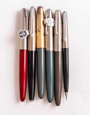 עטים, Parker. לוט עטים נובעים תוצרת פרקר, כולל דגמים: 51 (2), 21, VS וסט עט נובע ועפרון מכני 