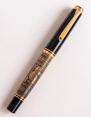 עט נובע, Pelikan M900 Toledo. עט נובע תוצרת Pelikan דגם M900 Toledo, חיפוי כסף סטרלינג מצופה 