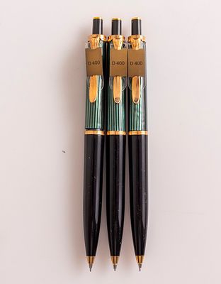עפרונות מכאניים, Pelikan D400. לוט 3 עפרונות מכאניים תוצרת Pelikan דגם D 400, צבע ירוק ושחור 