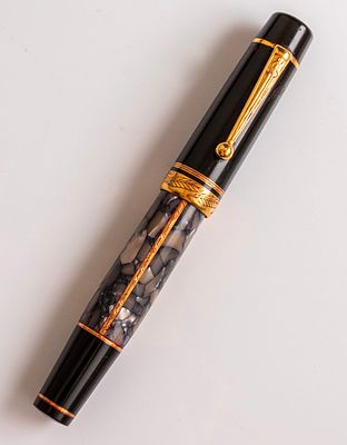 עט נובע, Montblanc Meisterstuck Alaxandre Dumas, מהדורה מוגבלת. עט נובע תוצרת מונבלאן, דגם 