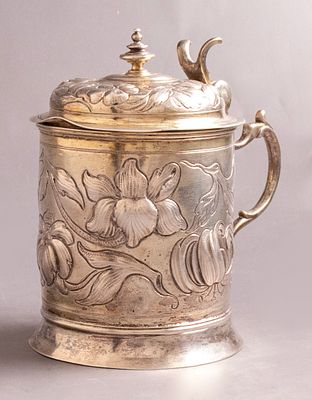 Silver Tankard, Germany. Silver tankard cup with a lid, Germany, Augsburg, 18th century.