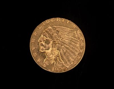 מטבע זהב אמריקאי. מטבע זהב 900 אמריקאי Indian Head בערך של $2.5, 1925. משקל 4.18 גרם.***עמלה 