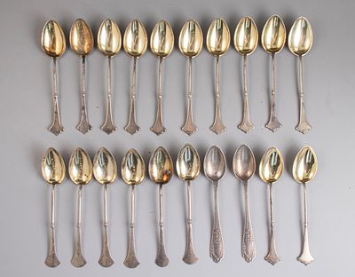 Russian Silver Tea Spoons. Lot of silver tea spoons, mostly Russian. Length: 14-15.5 cm. Total 
