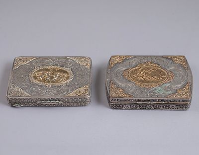 Italian Silver Snuff Boxes. Lot of two Italian silver snuff boxes, circa 1900. Decorated with 