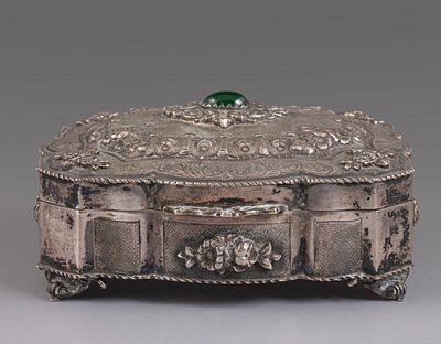 Silver Box, Italy. 800 silver box, Italy. Decorated with reliefs of floral motifs and set with a 