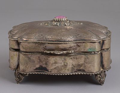Italian Silver Box. Italian 800 silver box set with a pink gemstone and decorated with engraved 