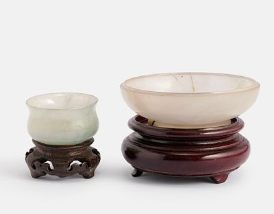 Two Chinese bowls. Lot of 2 Chinese bowls, including a rock crystal bowl and a miniature jade 